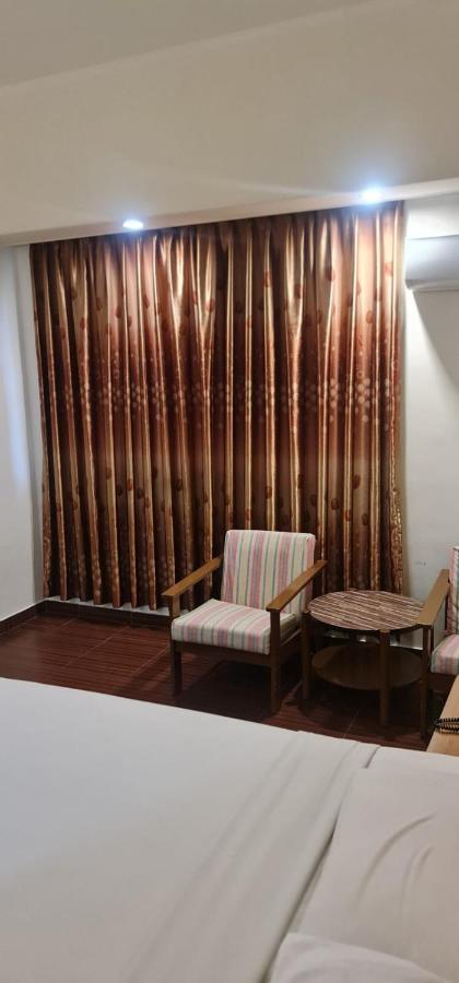 Paradise Hotel Tanjung Pinang Ngoại thất bức ảnh
