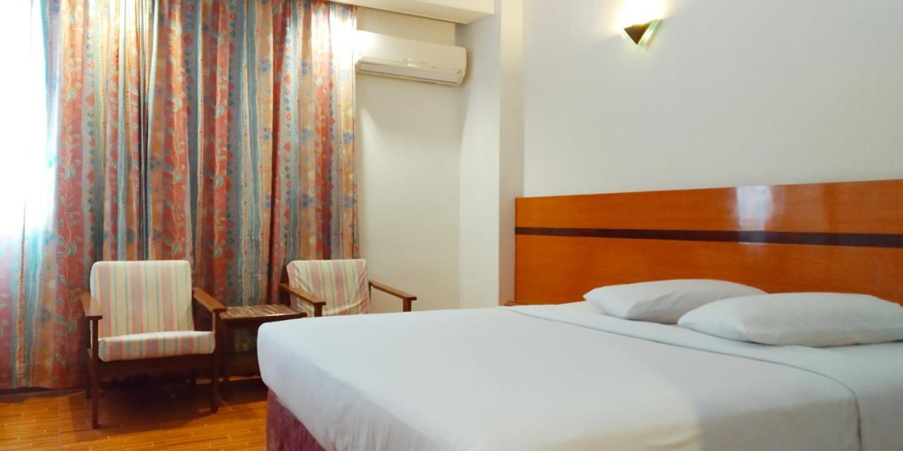 Paradise Hotel Tanjung Pinang Ngoại thất bức ảnh