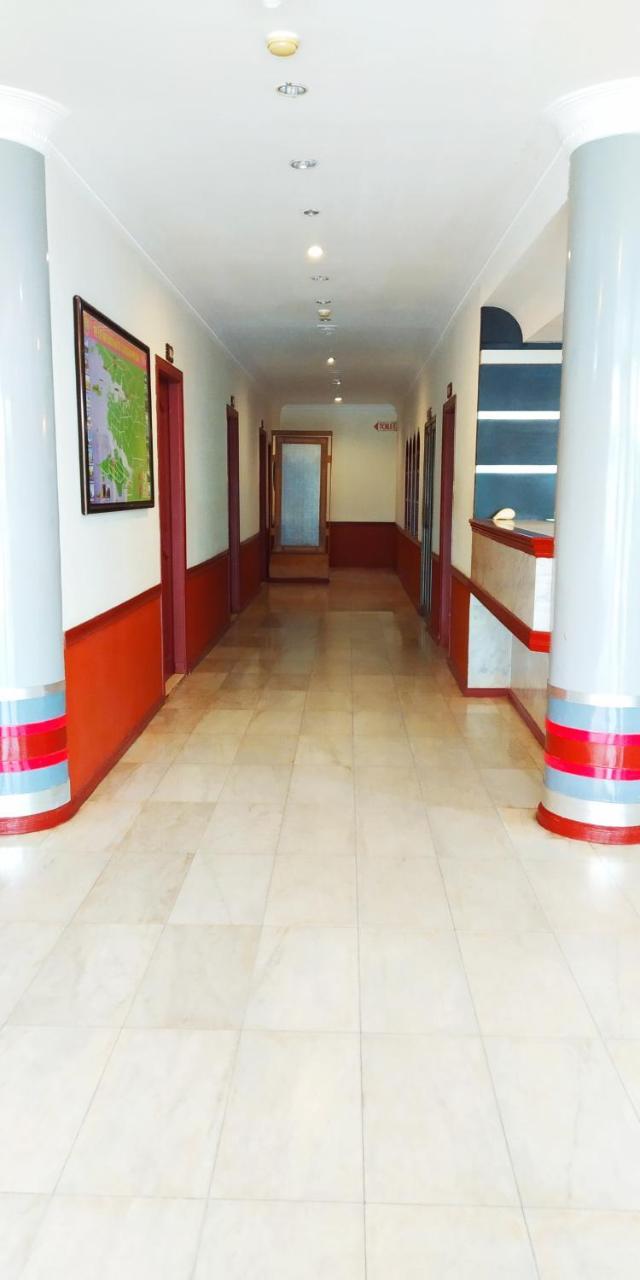 Paradise Hotel Tanjung Pinang Ngoại thất bức ảnh