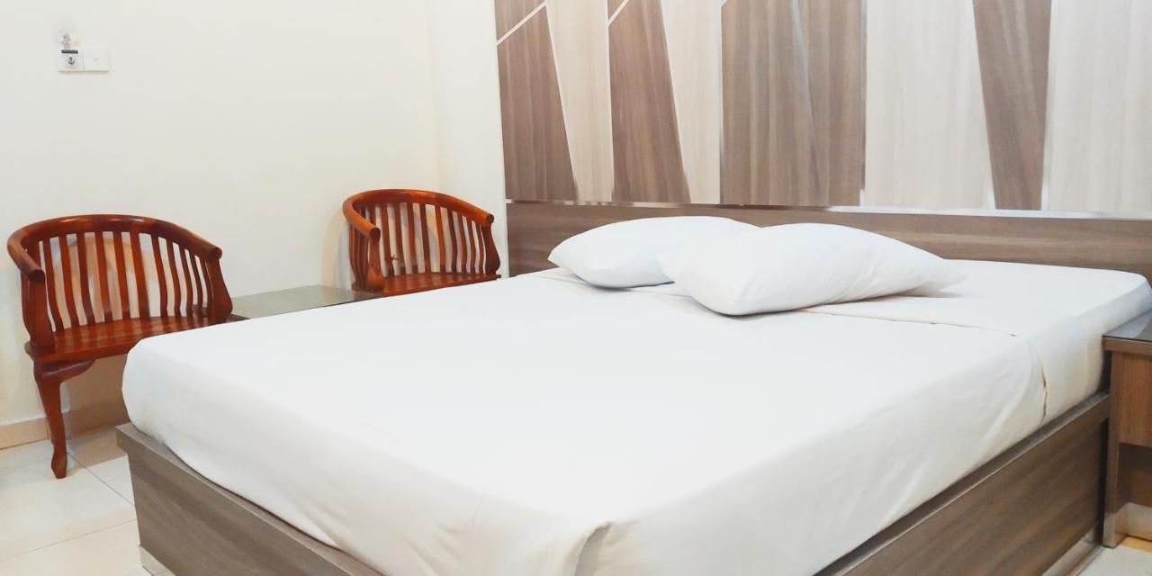 Paradise Hotel Tanjung Pinang Ngoại thất bức ảnh